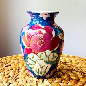 Vintage floral vase